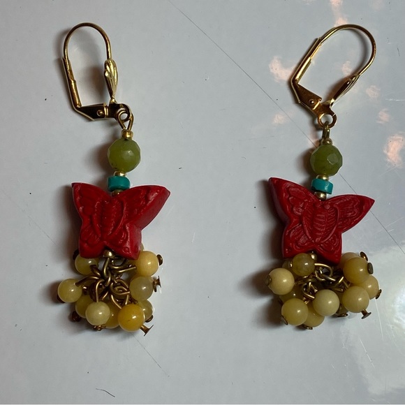 Dangle pierced earrings. - Picture 2 of 4